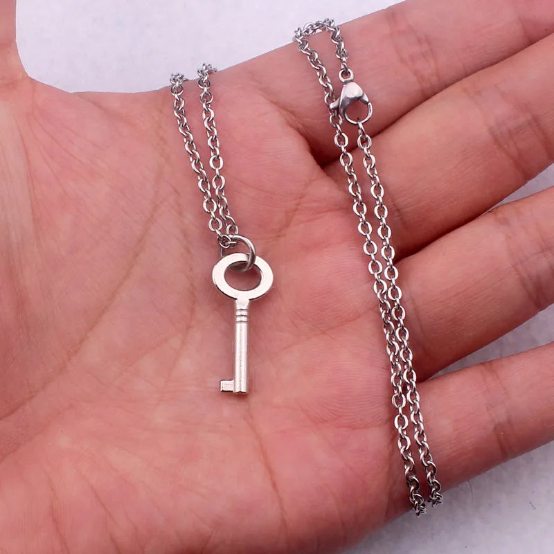 Stainless Steel Chain and Alloy Chain Punk Padlock Necklaces for Women Rock Hiphop Key Lock Necklace Men Chic Di112