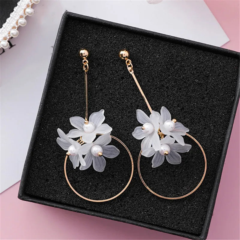 Trendy Earrings Flowers Stud Earrings for Women Vintage Creative Temperament Contracted Woman Stud Earrings Fine Jewelry