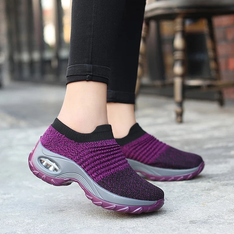 2023 Spring Women Sneakers Shoes Flat Slip on Platform Sneakers for Women Black Breathable Mesh Sock Sneakers Shoes