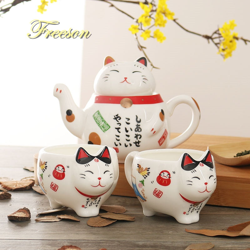Cute Japanese Lucky Cat Porcelain Tea Set Creative Maneki Neko Ceramic Tea Cup Pot With Strainer Lovely Plutus Cat Teapot Mug