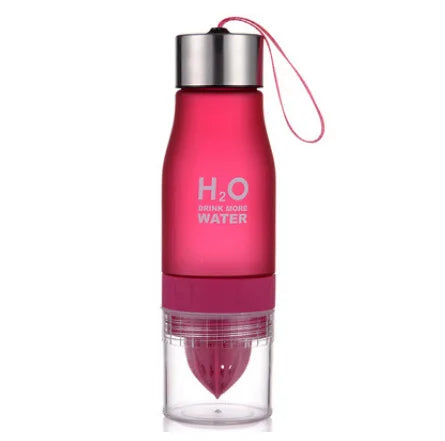 Hot ! 2022 Xmas Gift 650ml Water Bottle Plastic Fruit Infusion Bottle Infuser Drink Outdoor Sports Juice Lemon Portable Kettle