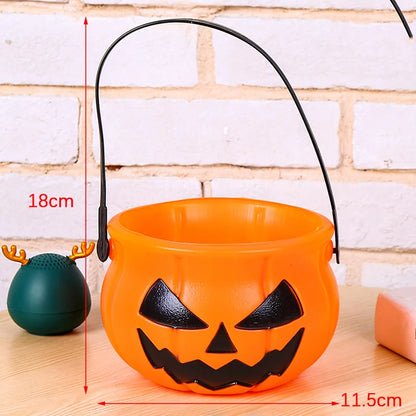 Halloween Candy Pot Halloween Cauldron Novelty Halloween Bucket Ornament Skull Witch Toy