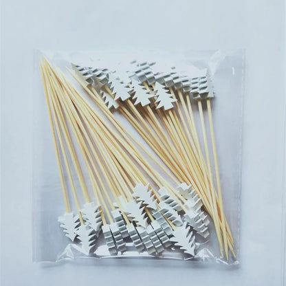 50Pcs/Set Christmas Fruit Sticks Disposable Bamboo Sticks Snowflake Christmas Tree Elk Santa Claus Snowman Sticks Xmas Ornaments