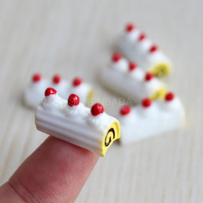 1/6 Scale Dollhouse Miniature Cake Bread DIY Dessert Mini Food for Barbies BJD Doll House Kitchen Furniture Accessories