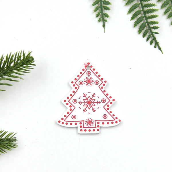 12pcs/Lot DIY White&Red Christmas Printed Wooden Pendants Ornaments for Kids Christmas Gifts Xmas Tree Ornaments Decorations