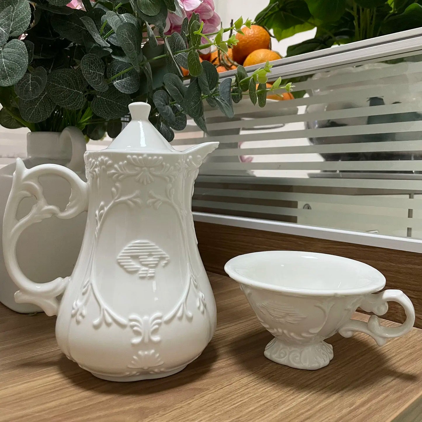 The Italian Baroque Style Ceramic Coffee Tea Set Coffee Pot Tea Kettle Teapot Creative Coffee Mugs