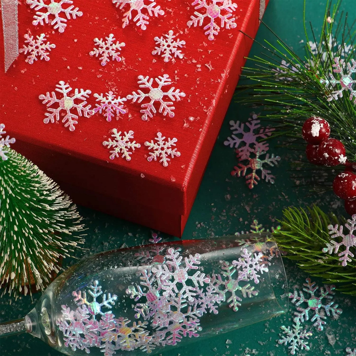 300PCS Snowflake Confetti Snowflake Glitter Confetti Decorations for Winter Party Christmas Party Supplies DIY Craft Projects