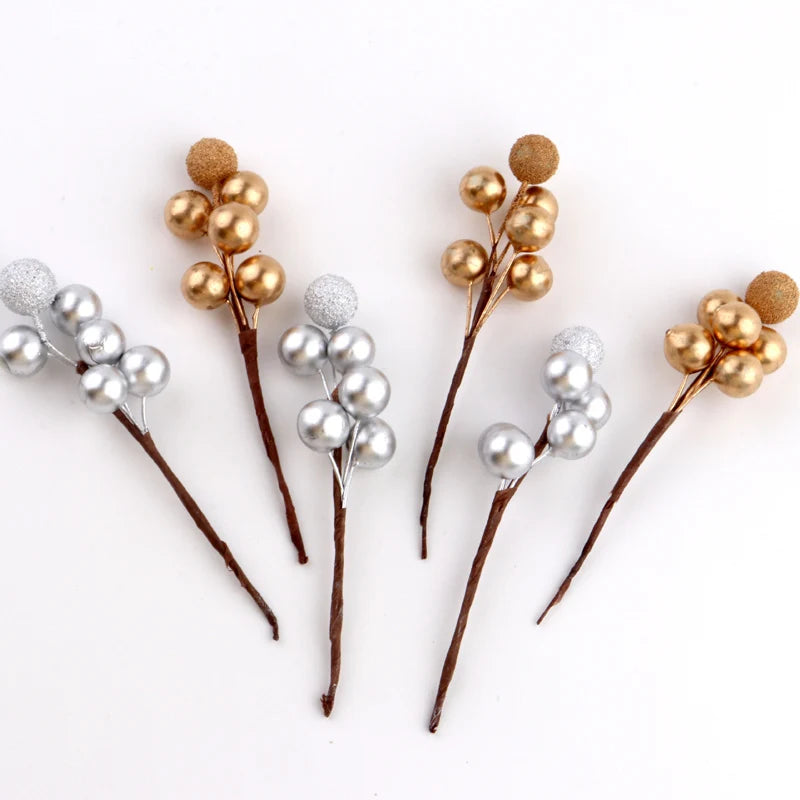 (10 Pcs/Pack) 10cm Christmas Tree Berry Decoration Simulation Yangmei Golden Berry Bouquet False Plant Wreath Home Decoration