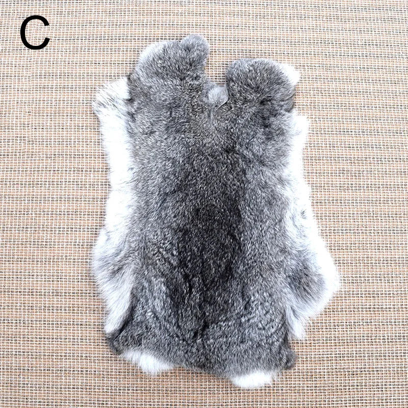 Faux Rabbit Fur White Fur Sale by Whole Piece Fluffy Rabbit Pelts Clothing Accessories Faux Fur for Blanket Carpets