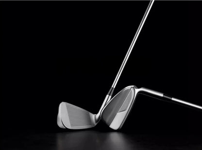 Brand New 7PCS Golf Clubs Silver ， Irons Set 5/6/7/8/9/U/W   Flex Graphite/Steel Shaft With Head Cover Free Shipping