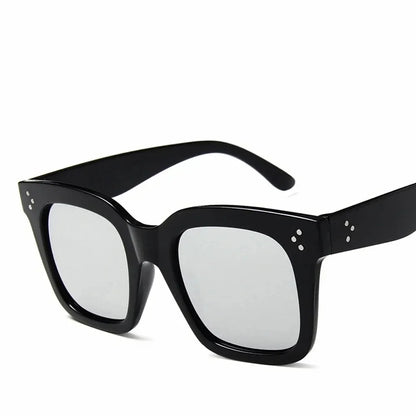 2025 Sunglasses Lady Flat Top Eyewear Lunette Femme Women Luxury Brand Sunglasses Women Rivet Sun Glasse UV400