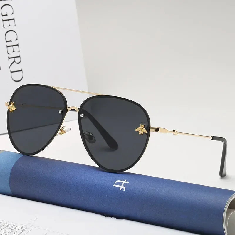 2024 Luxury Brand Designer Female Rimless Sunglasses Aviation Woman Sun Glasses Gradient Shades Little Bee Lens Ladies UV400 Ray