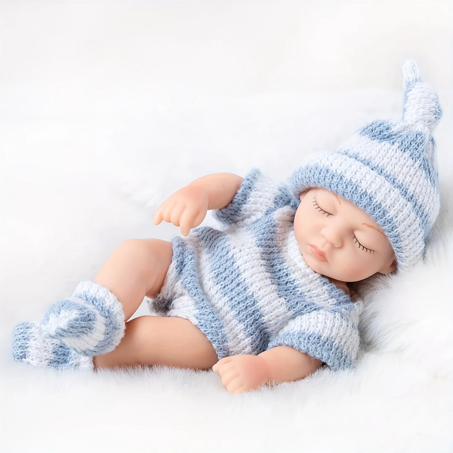Mini 7 Inch Reborn Doll  Sleeping Baby Doll 19cm Born Dolls Baby Toys ,The Best Gift for Girls.