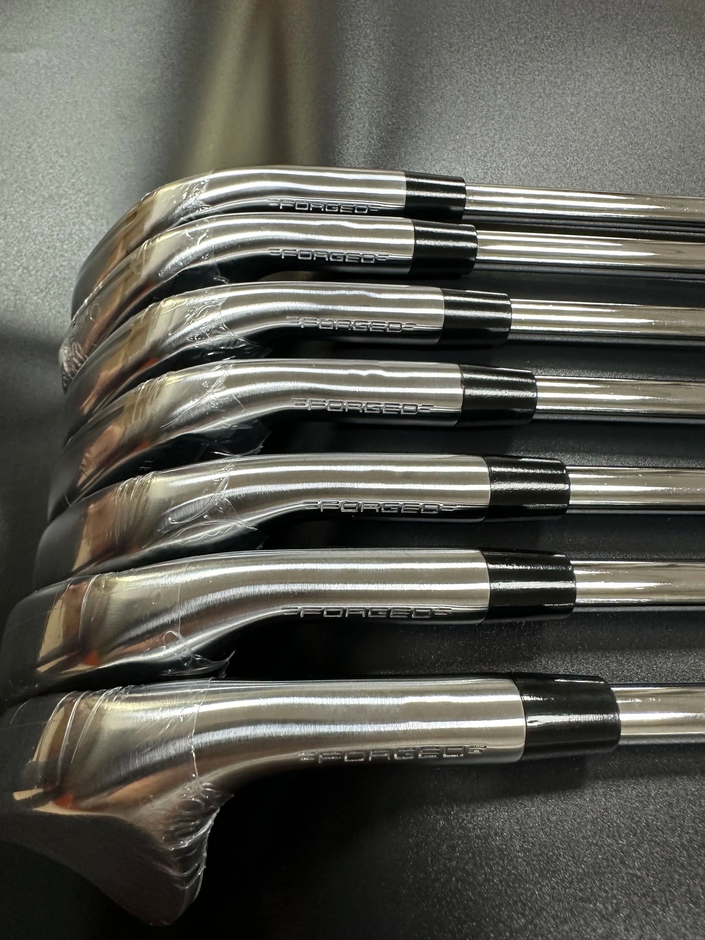 2024 New Brand Silver Golf Irons Set P 790 456789p With Shaft and Grip P790 Golf Club Iron Set 8pcs Head Cover Free Shipping