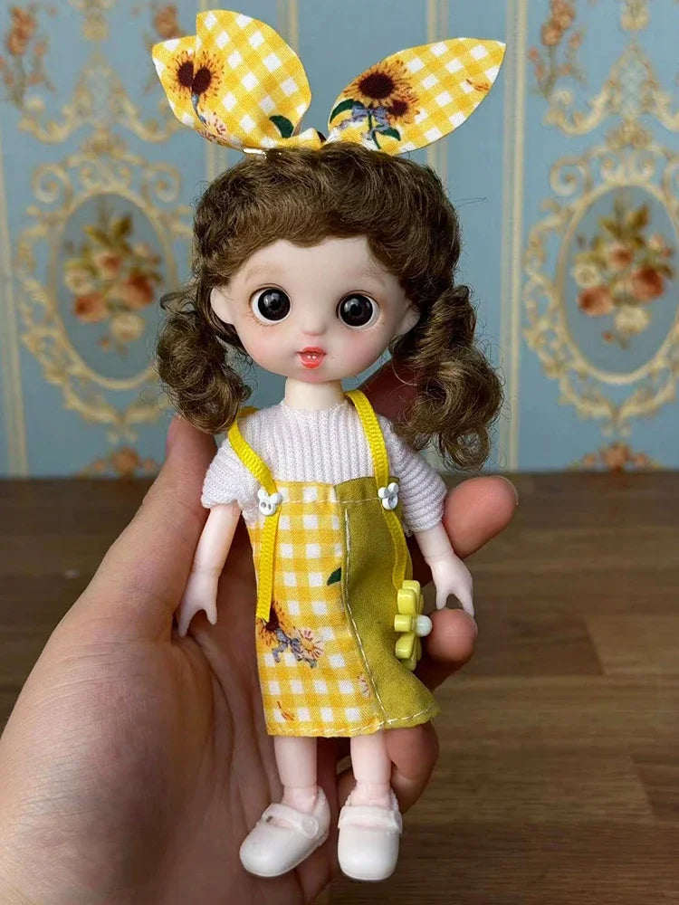 Lovely 17cm Doll 1/8 Bjd Dolls Mini Playhouse Doll Toy Kids Girls Dolls Toy Gift