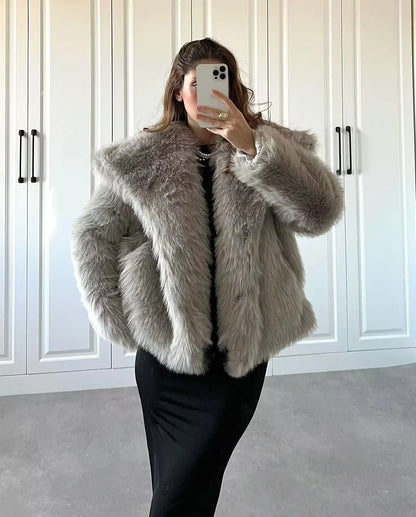 2025 Winter New Fashion Gradient Fluffy Fur Coat Women High Street Luxury Big Fur Collar Faux Fox Fur Jacket Female Overcoats