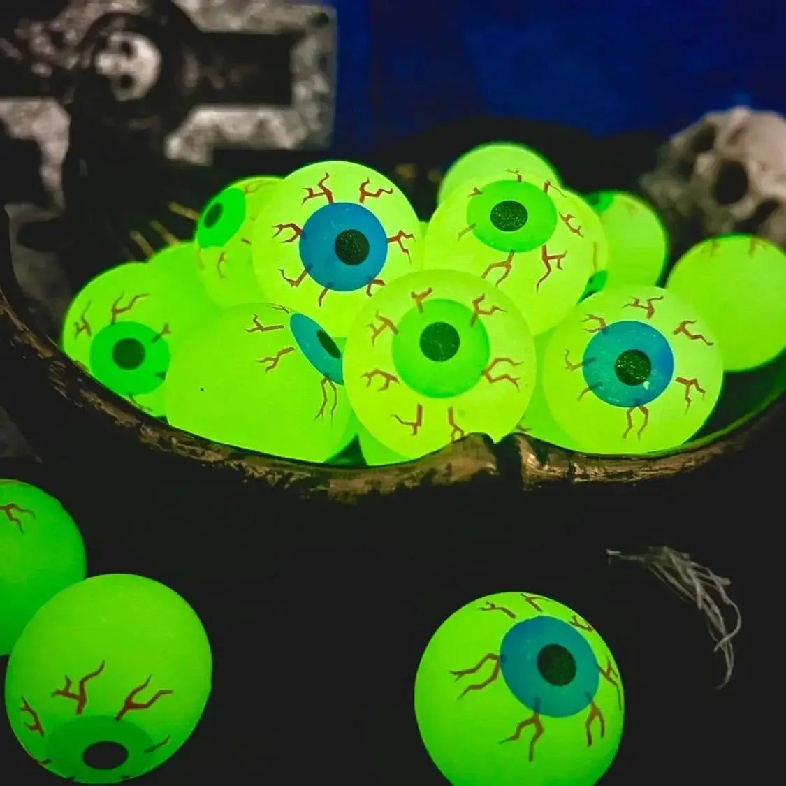 5/10/20pcs Glow in the Dark Eyeball 32MM Bouncy Ball Halloween Supplies Toys Horror Luminous Scary Ball Kids Toys Gift