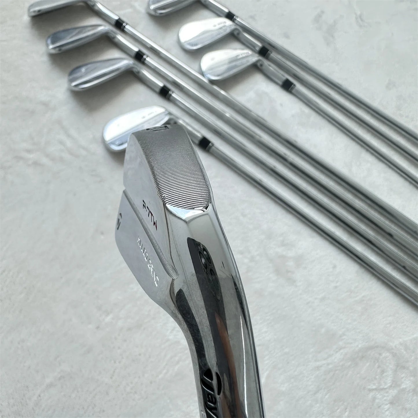 New Golf Irons P7TW Irons Golf Club Set Tour Long Distance Forged Hollow Design Men's Irons Complete Set