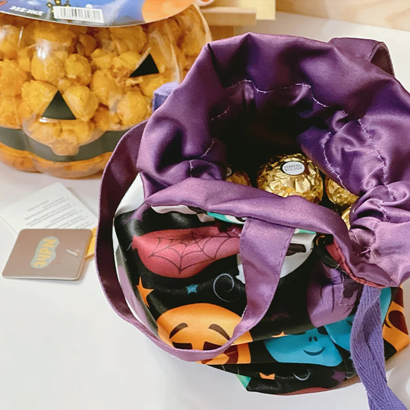 VIKAMA 12-Piece Halloween Gift Bags - Halloween Hand-Held Candy Bags - Satin Drawstring Bags Suitable for Festivals