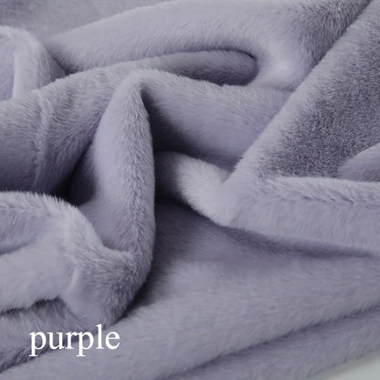 Ultra-Soft 19.69*19.69inch Short Plush Shaggy Faux Fur Fabric Sewing Fabric Supplies Fluffy Luxuriously Cushy for DIY Making