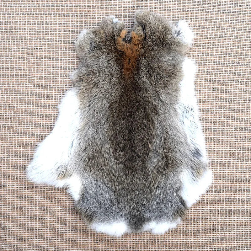 Faux Rabbit Fur White Fur Sale by Whole Piece Fluffy Rabbit Pelts Clothing Accessories Faux Fur for Blanket Carpets