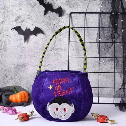 Halloween Party Prank Candy Tote Bag Pumpkin Candy Bag Trick or Treat Velvet Candy Orange Pumpkin Bag Scene Decoration Gift Bag