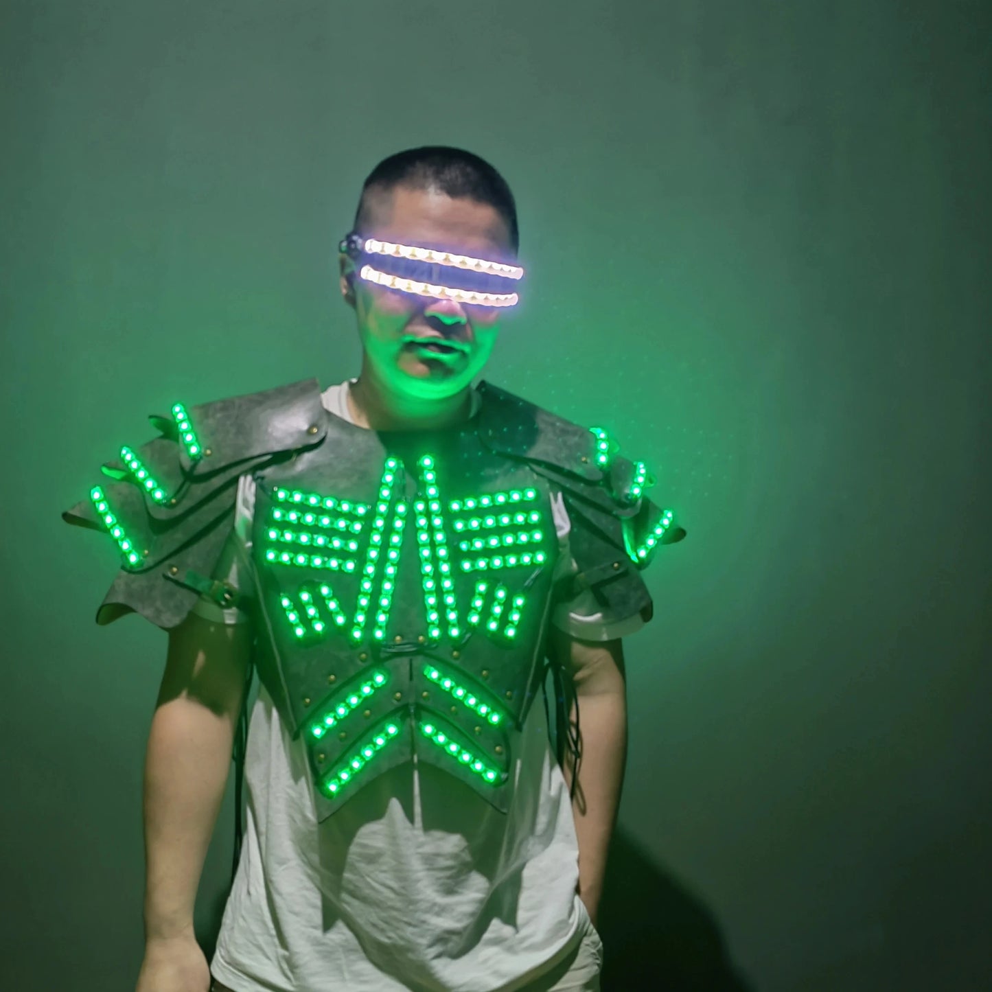 Halloween Costumes for Men Traje Led Luminous LED Armor Viking Cosplay Nightclub Performance Wear Dance Rave Outfits