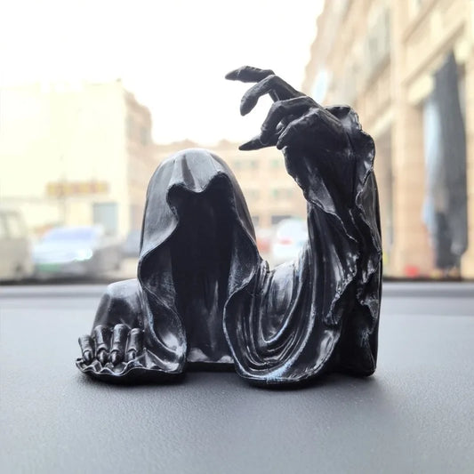 Halloween Grim Reaper Sculpture Decoration Resin Desk Figure Ornament Mysterious Man Sitting for Home Car Desktop Decorations