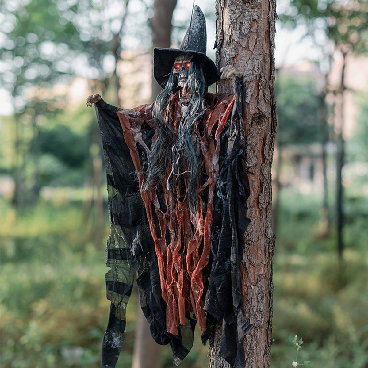 1PC Halloween Horror Props, Haunted House Decorations, Emitting Sound, Skull, Ghost Head, and Small Hanging Ghost