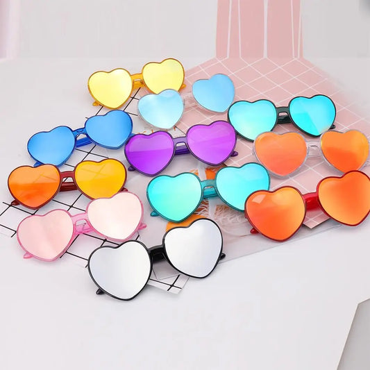 Summer Heart Sunglasses Trendy Heart Shaped Sun Glasses for Women Party Halloween Cosplay Glasses UV400 Protection Eyewear