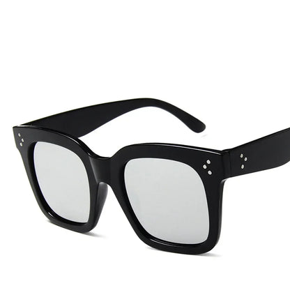 2025 Sunglasses Lady Flat Top Eyewear Lunette Femme Women Luxury Brand Sunglasses Women Rivet Sun Glasse UV400