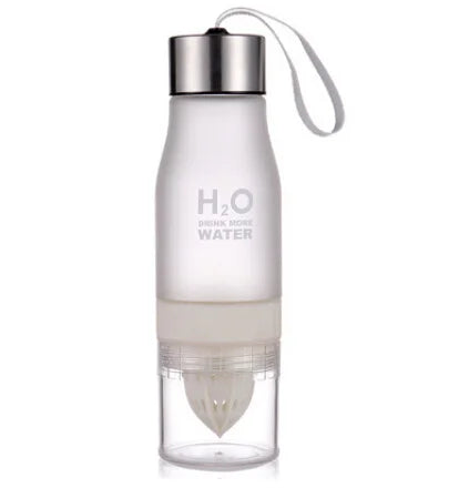 Hot ! 2022 Xmas Gift 650ml Water Bottle Plastic Fruit Infusion Bottle Infuser Drink Outdoor Sports Juice Lemon Portable Kettle