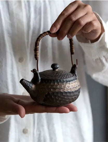 Stoneware Hammer Loop-Handled Teapot Handmade Japanese Style Retro Tea Pot Ceramic  Ceramic Tea Pot Traditional Chinese Tea Set