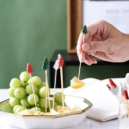 50Pcs/Set Christmas Fruit Sticks Disposable Bamboo Sticks Snowflake Christmas Tree Elk Santa Claus Snowman Sticks Xmas Ornaments