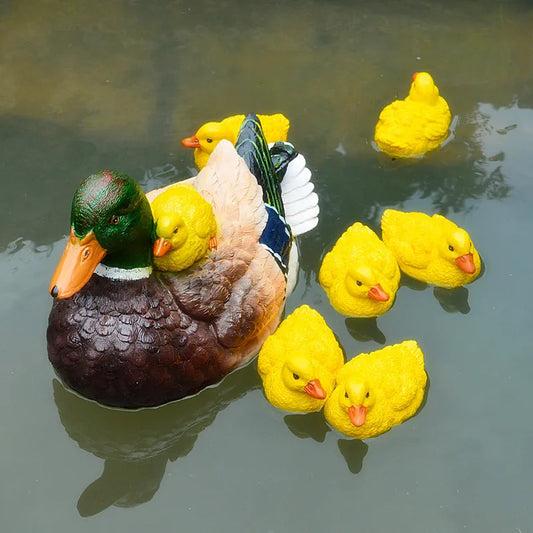 Cute Resin Floating Duck Statue Outdoor Garden Pond Fish Tank Decorative Swimming Wild Duck Sculpture for Garden Decor Ornament