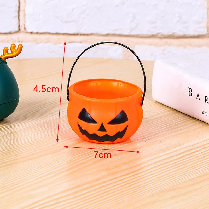 Halloween Candy Pot Halloween Cauldron Novelty Halloween Bucket Ornament Skull Witch Toy