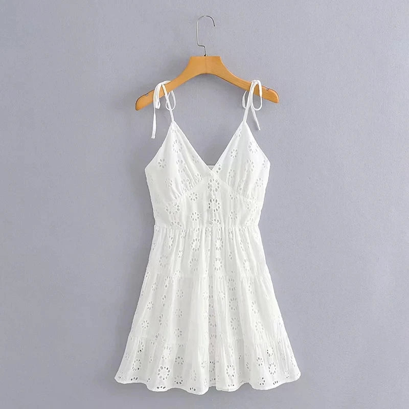 Foridol White Lace Sleeveless Summer Dress Women Hollow Out Embriodery Sundress Casual Button Beach Boho Vintage Short Dress