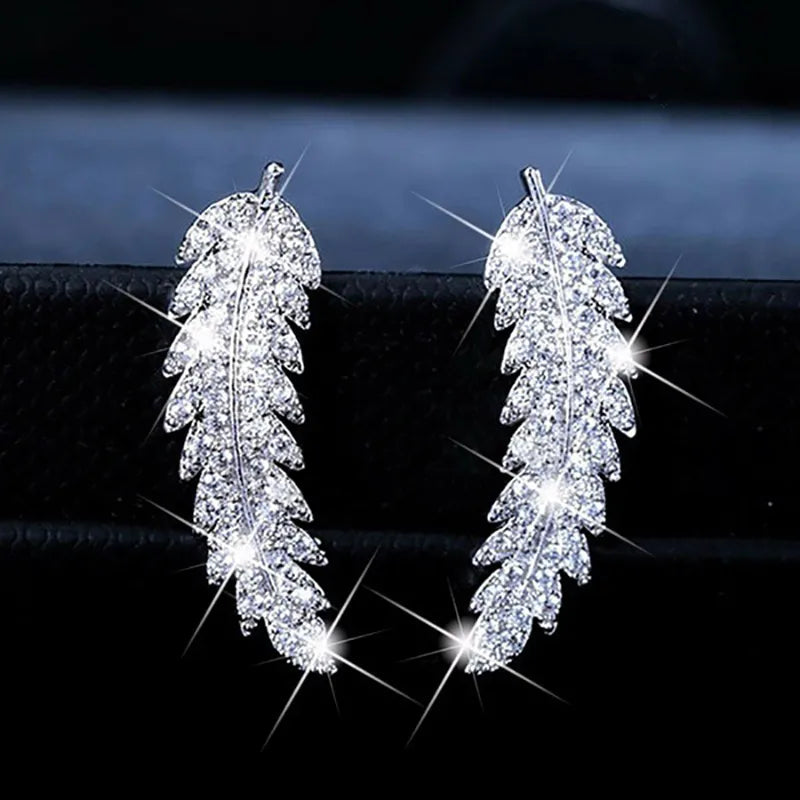 ZHOUYANG Stud Earrings for Women  Delicate Feather & Leaf Shaped Gold Color-Colour Party Daily Jewelry KAE060
