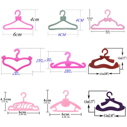 20 Pcs/Lot Cute Mini Hangers Holders Dress Clothes Wardrobe Accessories for Barbie Doll Dollhouse Furniture Pink Purple Red