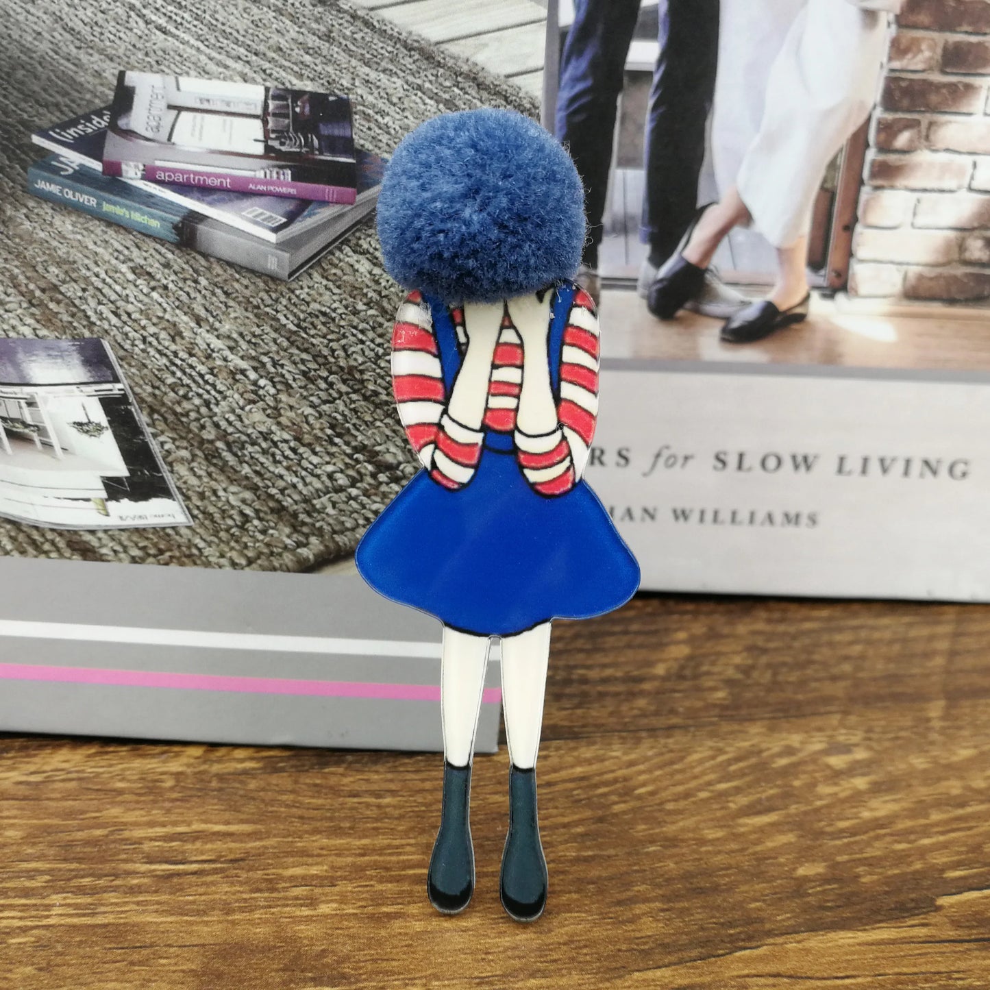 Fashion Brooch Pins for Woman Brooches Girls Face Cartoon Models Acrylic Brooches Kawaii Pompom Clothing Jewelry Accessories