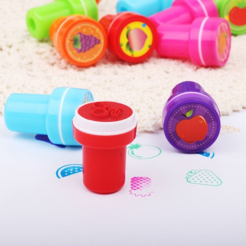 10pcs/Set Children Toy Stamps Cartoon Animals Fruits Kids Seal for Scrapbooking Stamper DIY Cartoon Stamper Toys
