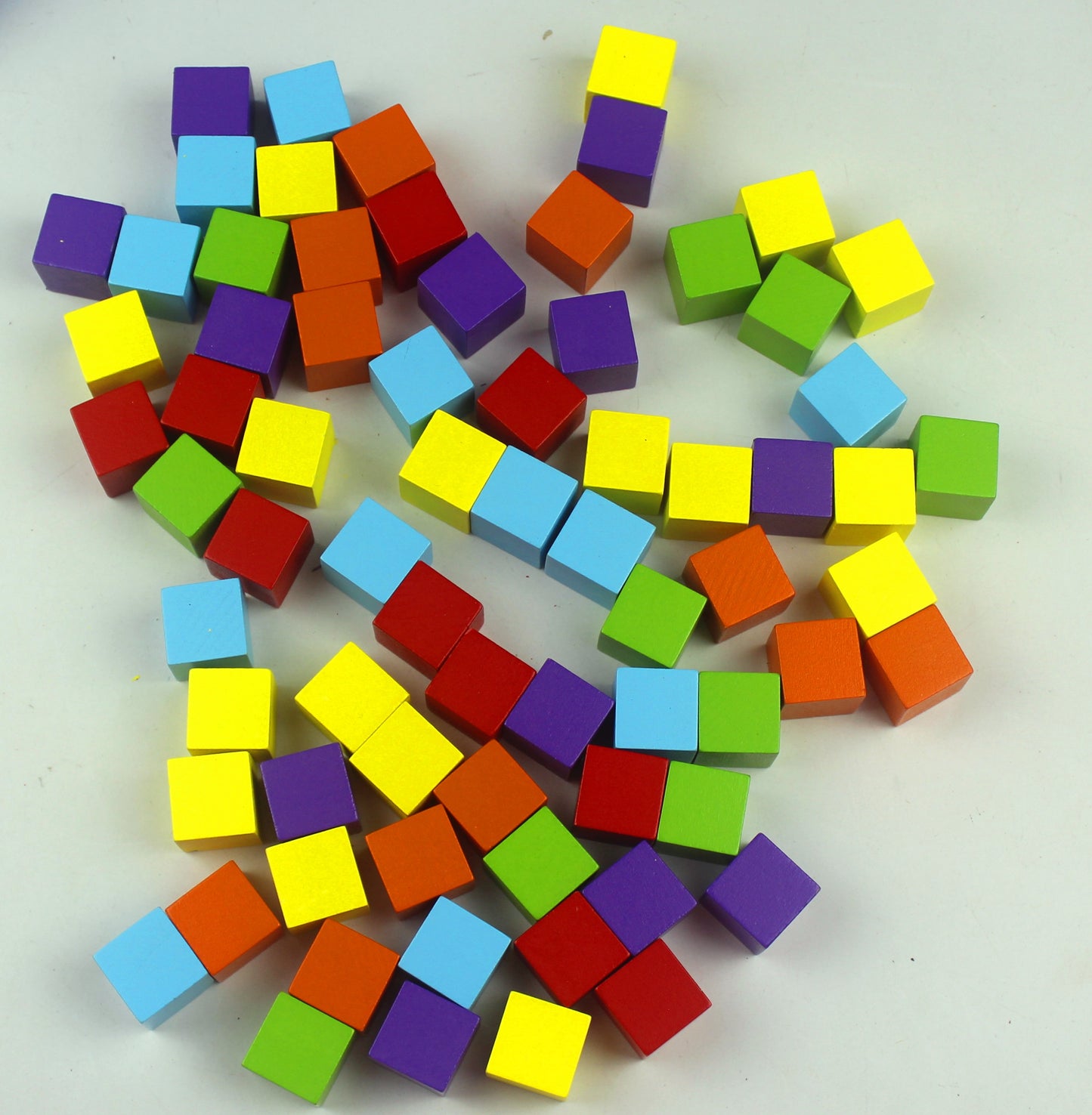100pcs 1cm 1.5cm 2cm Colorful Wooden Cubes Wood Dices Board Games for Family and Kids Board Game 6 Colors