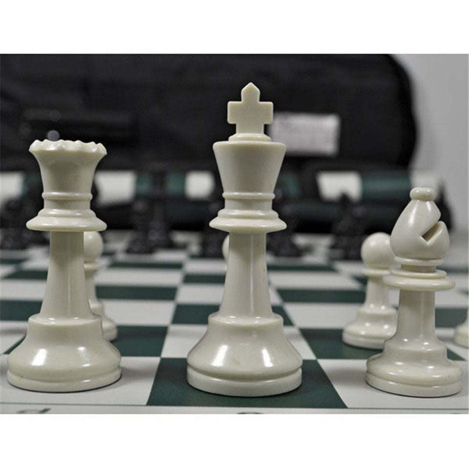 32 Medieval Plastic Chess Pieces Set King Height 64 & 75 & 95 Mm Chess Game Standard Chessmen for International Competition IA13