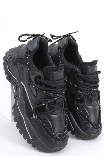 Sport Shoes Model 161401 Inello