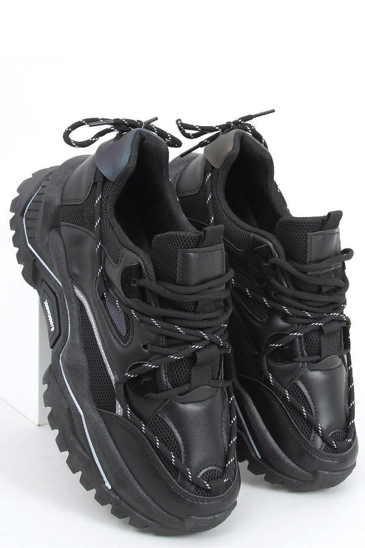 Sport Shoes Model 161401 Inello