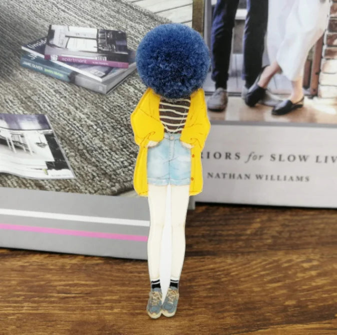 Fashion Brooch Pins for Woman Brooches Girls Face Cartoon Models Acrylic Brooches Kawaii Pompom Clothing Jewelry Accessories