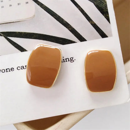 Tide Contracted Temperament Fair Maiden Lasting Appeal Earring Fashionable Girl Metal Is Delicate Earring Geometric Quality Deco