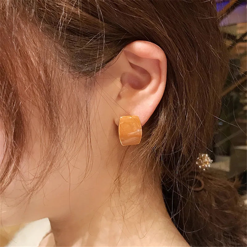 Tide Contracted Temperament Fair Maiden Lasting Appeal Earring Fashionable Girl Metal Is Delicate Earring Geometric Quality Deco