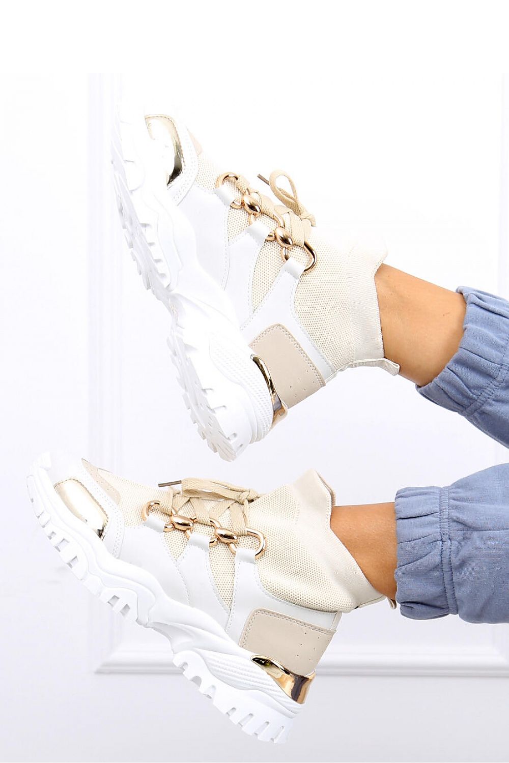 Sport Shoes Model 161386 Inello