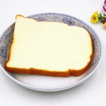 1PC Hot 14CM Jumbo Soft Scent Sliced Bread Toast Kids Toy Hand Pillow Decoration Crafts Miniature Kids Kitchen Toys